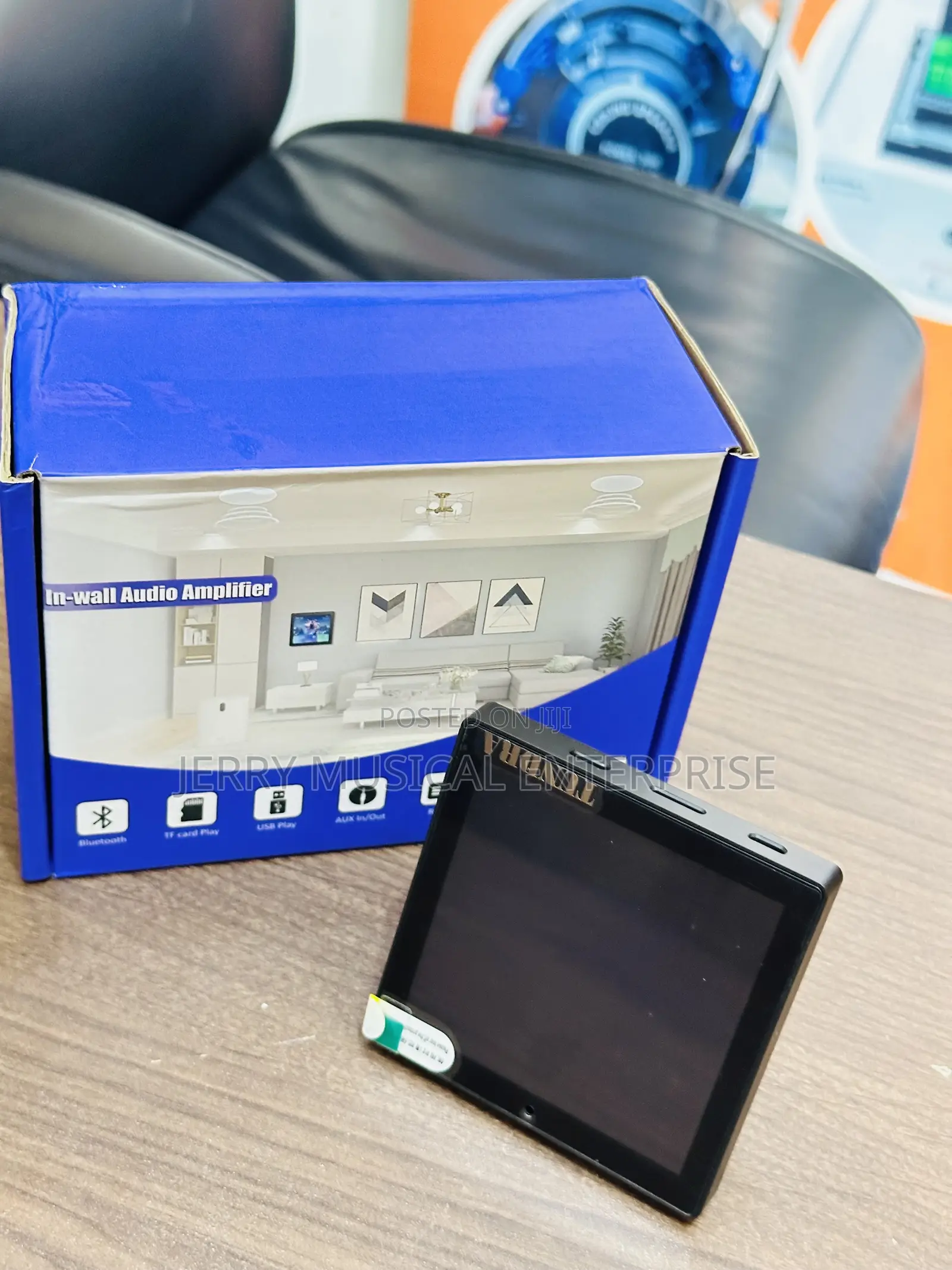 Screen Touch in Wall Amplifier Black