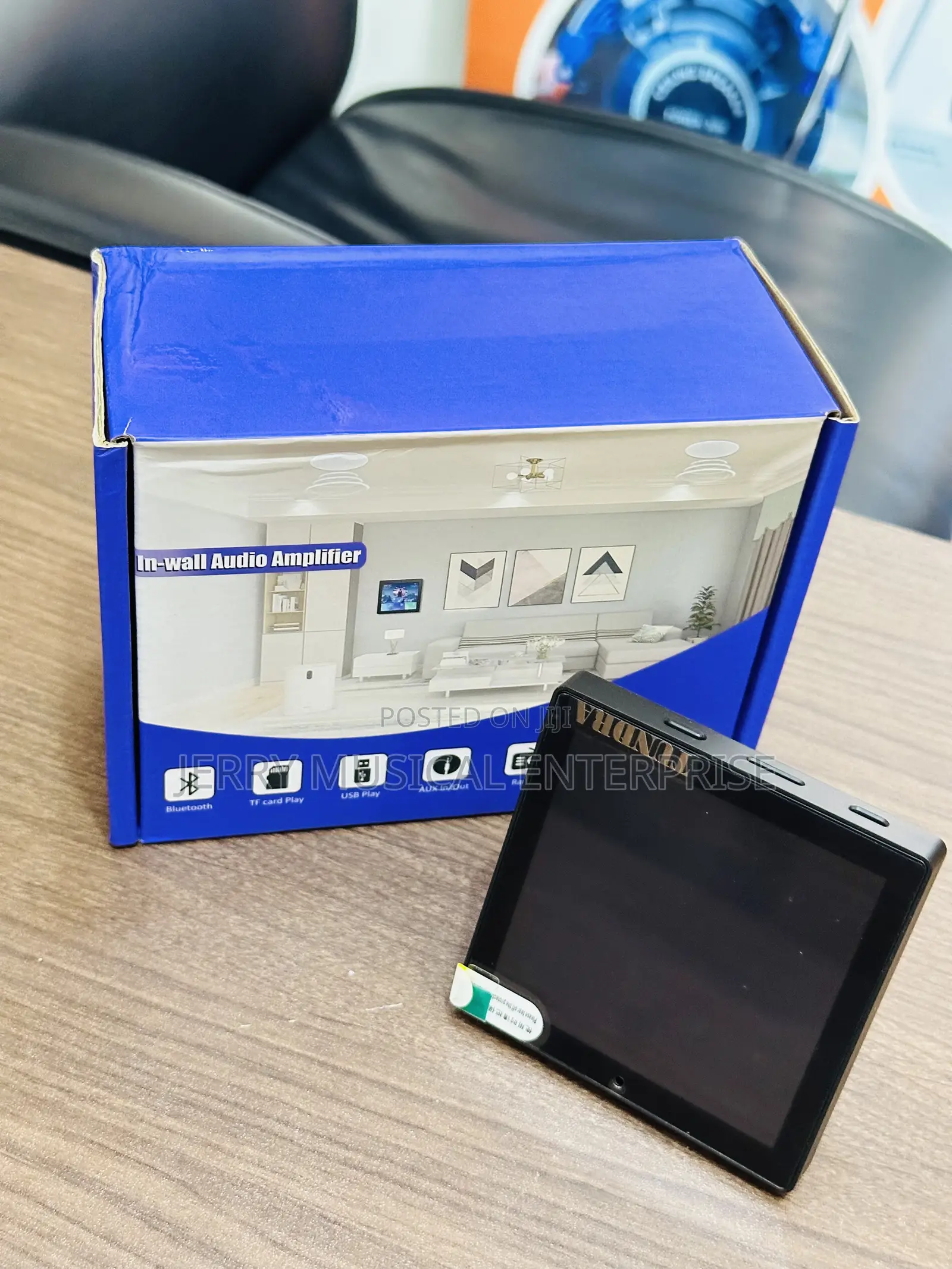 Screen Touch in Wall Amplifier Black