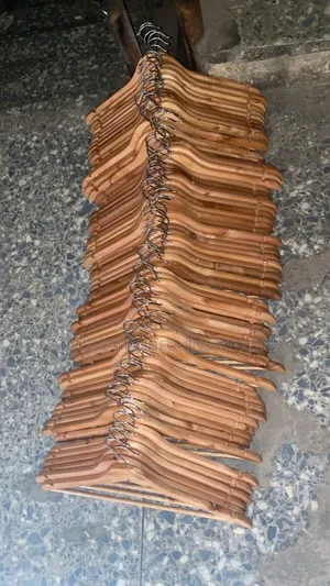 High Quality Wooden Hangers for Clothes Display