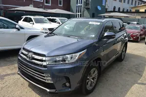 Toyota Highlander 2015 Blue