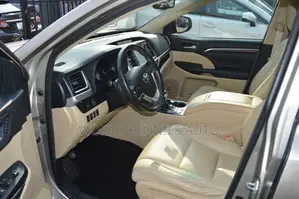 Toyota Highlander 2015 Gold
