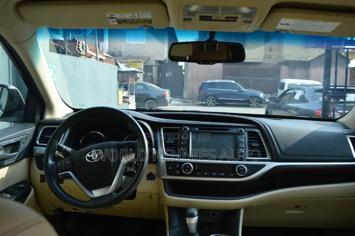 Toyota Highlander 2015 Gold