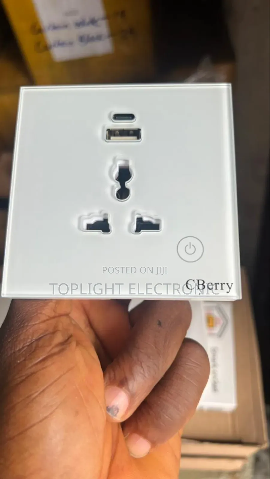 Single Socket With USB