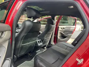 Honda Accord Sport (2.0L 4cyl Turbo 6M) 2019 Red