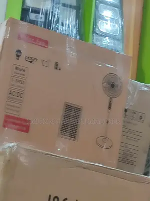 Solar Inverter Standing Ac / Dc Fan.