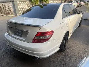 Mercedes-Benz C300 Luxury 4Matic Sedan AWD (3.0L 6cyl 7A) 2010 White