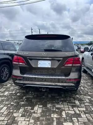 Mercedes-Benz GLE-Class GLE 320 4MATIC 2016 Brown