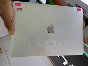 Laptop Apple MacBook Pro 12GB Intel Core I5 HDD+SSD 256GB