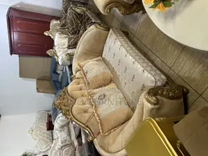 Royal Sofa 