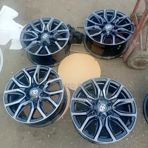 17rim for Toyota Hulix