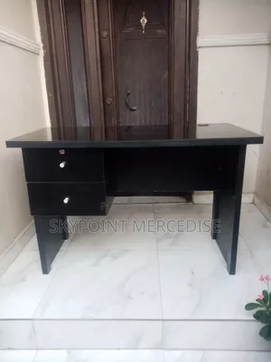 4 Feet Table With Drawers