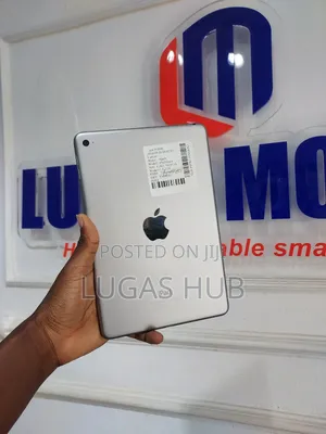 Apple iPad mini 4 128 GB Silver