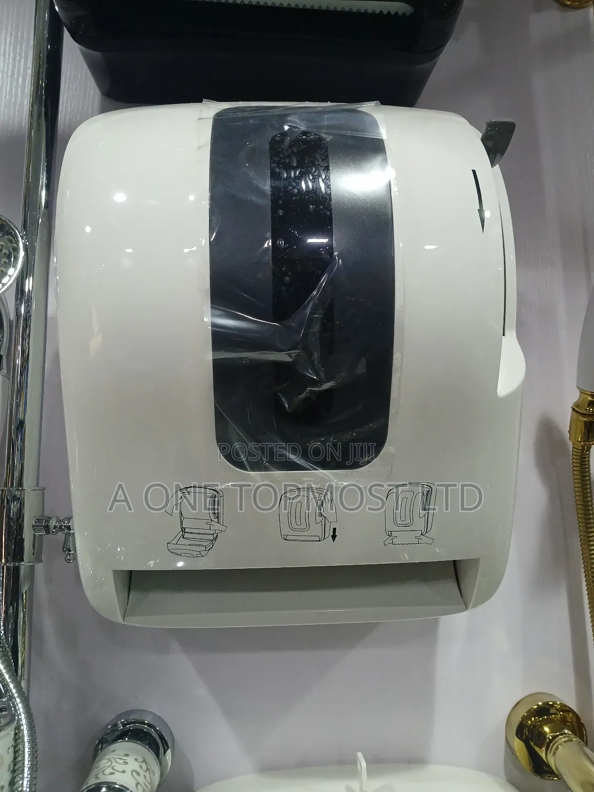 Manual Tissue Dispenser