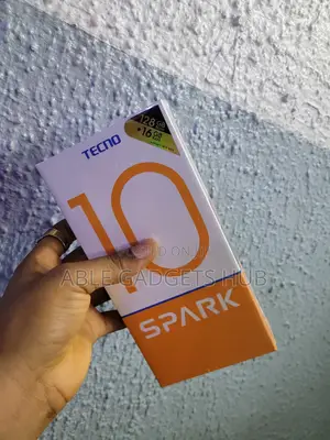 New Tecno Spark 10 128 GB