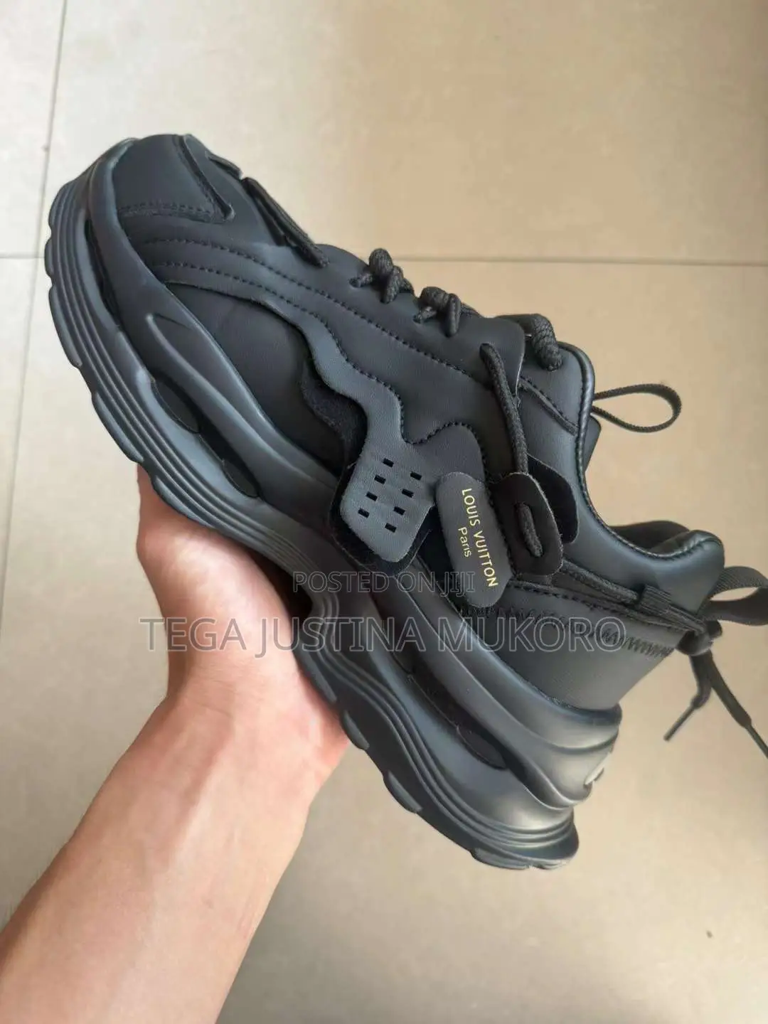 High Quality Louis Vuitton Sneakers
