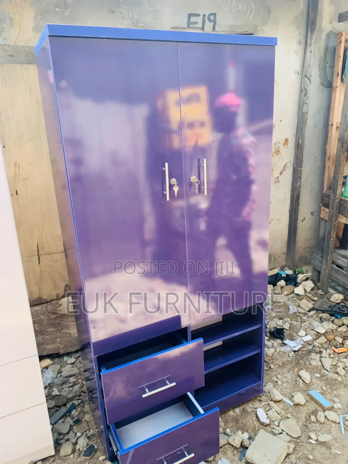 3ft by 6ft Wardrobe