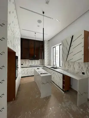5bdrm Duplex in Ajah for sale