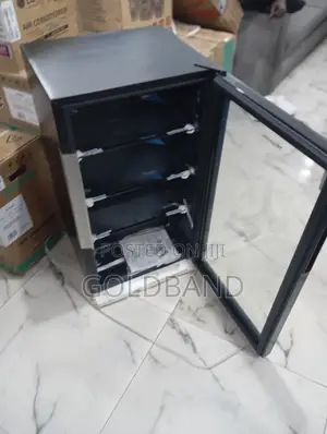 Hisense 91L Ultra-Cooling Beverage Showcase Cooler Jc-94
