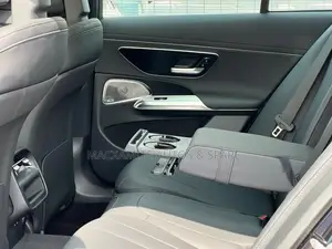New Mercedes-Benz E350 2024 Black