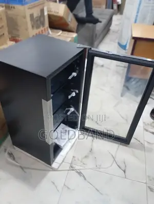 Hisense 91L Anti-Rust Beverage Showcase Cooler Jc-94