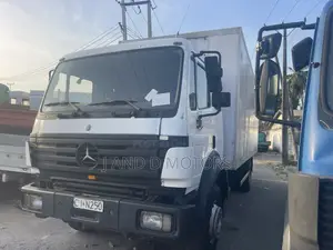 Very Clean and Sharp Mercedes 1735