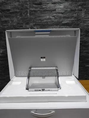 Desktop Computer Microsoft Surface Studio 32GB Intel Core I7 SSD 2T