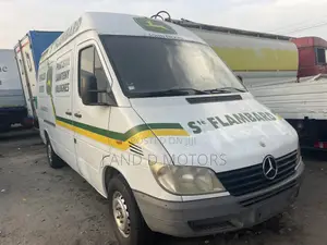 Mercedes-Benz Sprinter 2005 White