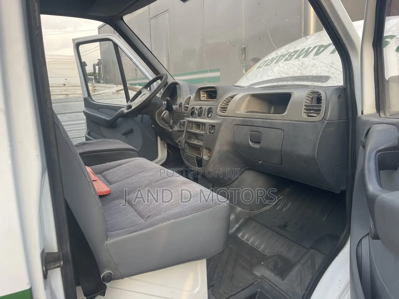 Mercedes-Benz Sprinter 2005 White