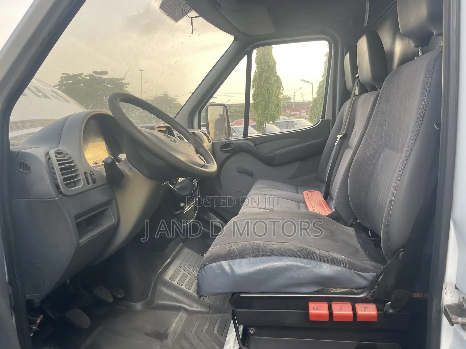 Mercedes-Benz Sprinter 2005 White