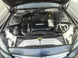 Mercedes-Benz C300 2016 Gray