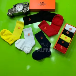 SOCKS FOR ADULTS 5 in 1