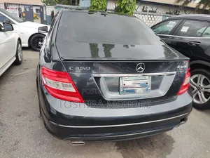 Mercedes-Benz C300 2011 Gray
