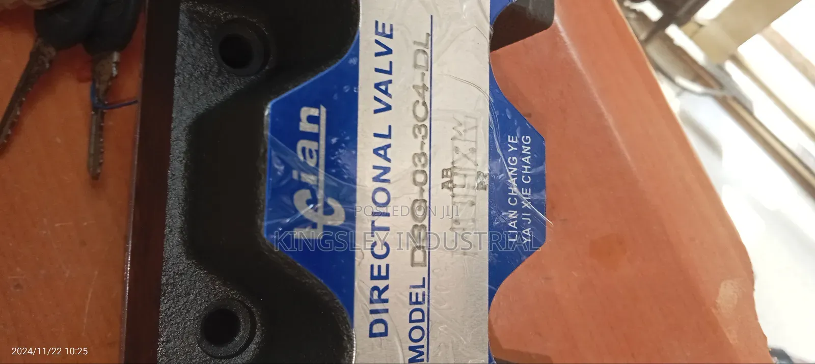 Yuken DSG-03-3C4-DL Hydraulic Valve