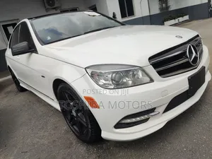 Mercedes-Benz C300 2011 White