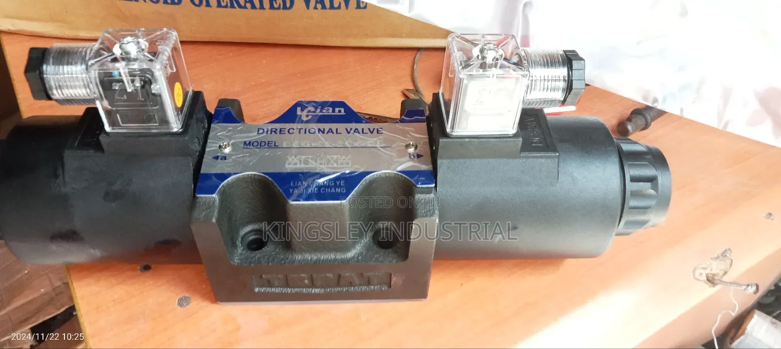 Yuken DSG-03-3C4-DL Hydraulic Valve