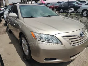 Toyota Camry 2008 Gold