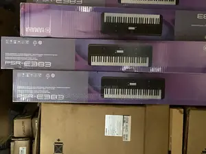 PSR 383 Yamaha Keyboad