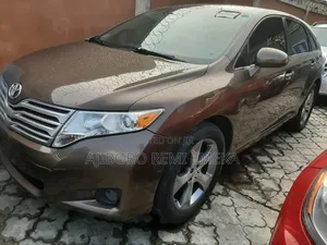 Toyota Venza V6 AWD 2010 Gold