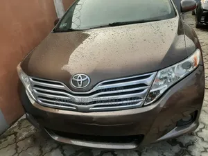 Toyota Venza V6 AWD 2010 Gold