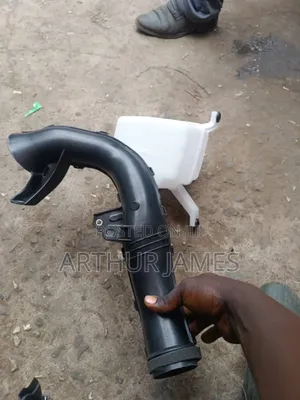 Fender Hose Toyota Rav4 2014