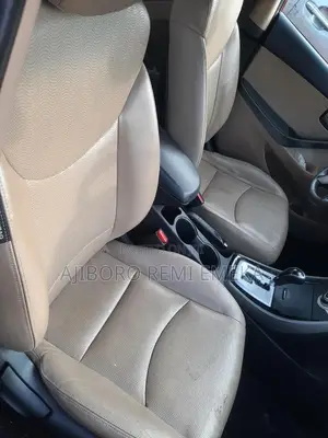 Hyundai Elantra Limited 2012 Red