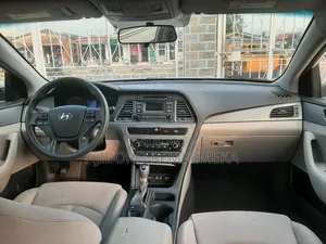 Hyundai Sonata SE 2017 White