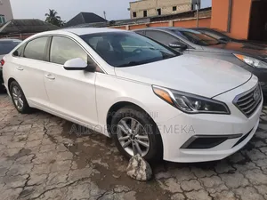 Hyundai Sonata SE 2017 White