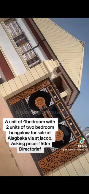 4bdrm Block of Flats in Alagbaka G R A Via, Akure for sale