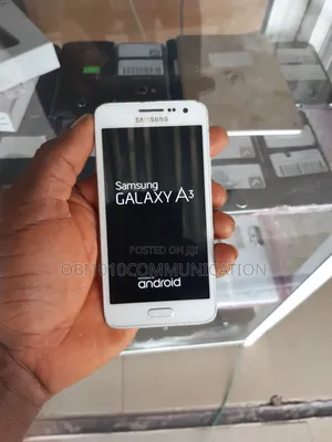 Samsung Galaxy A3 16 GB White