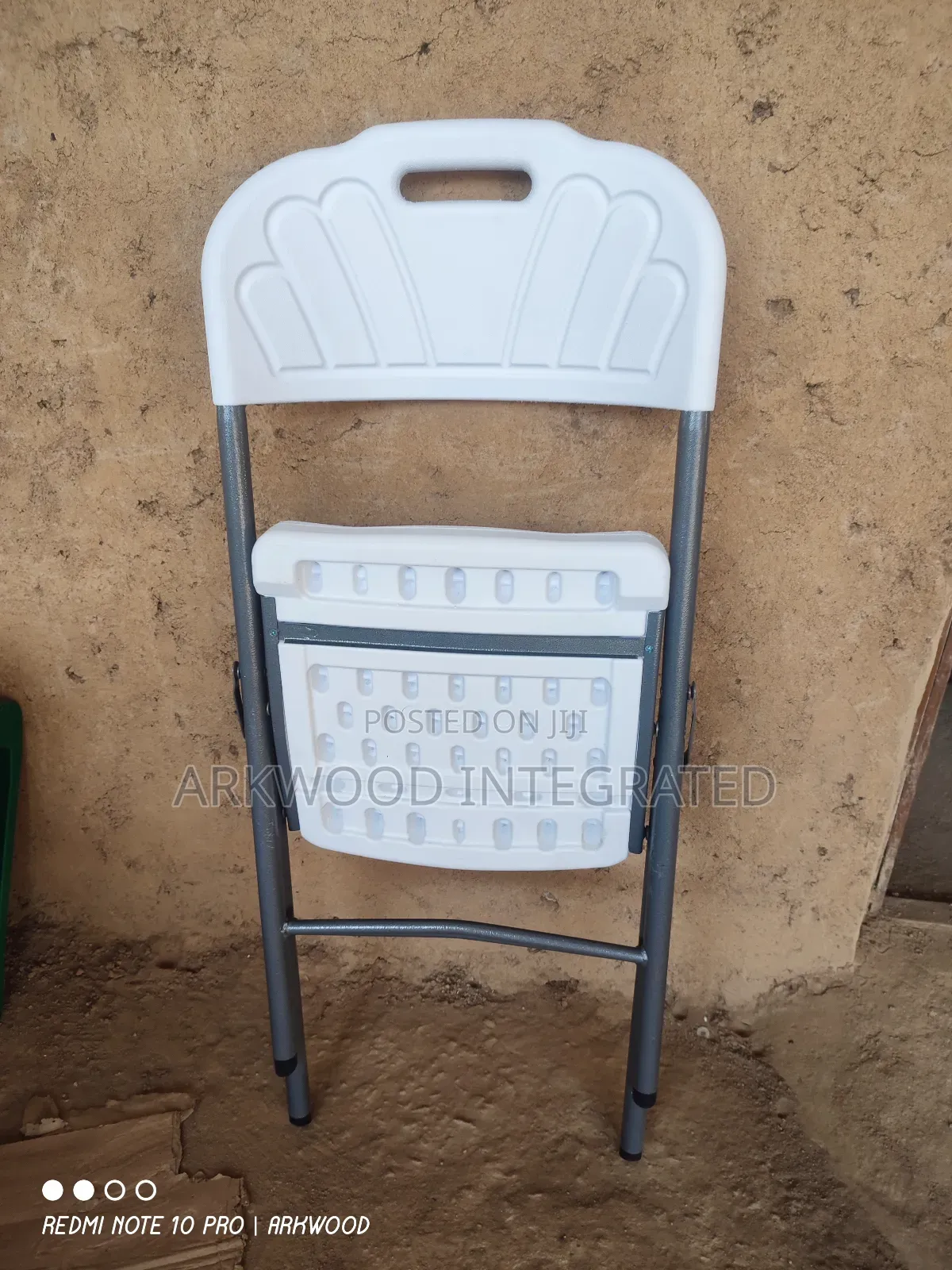 Foldable Metal Leg Plastic Chair