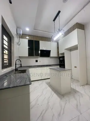 4bdrm Duplex in Lekki for sale