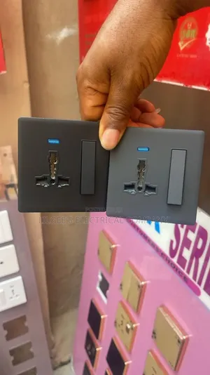 Original Uk Bolton 13 Amps Single Black and Grey Socket