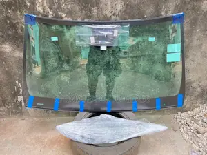 Mercedes Glc300 2016 Windscreen Glass Rear Vent Available