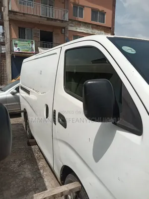 Nissan Caravan (Urvan) 2010 White